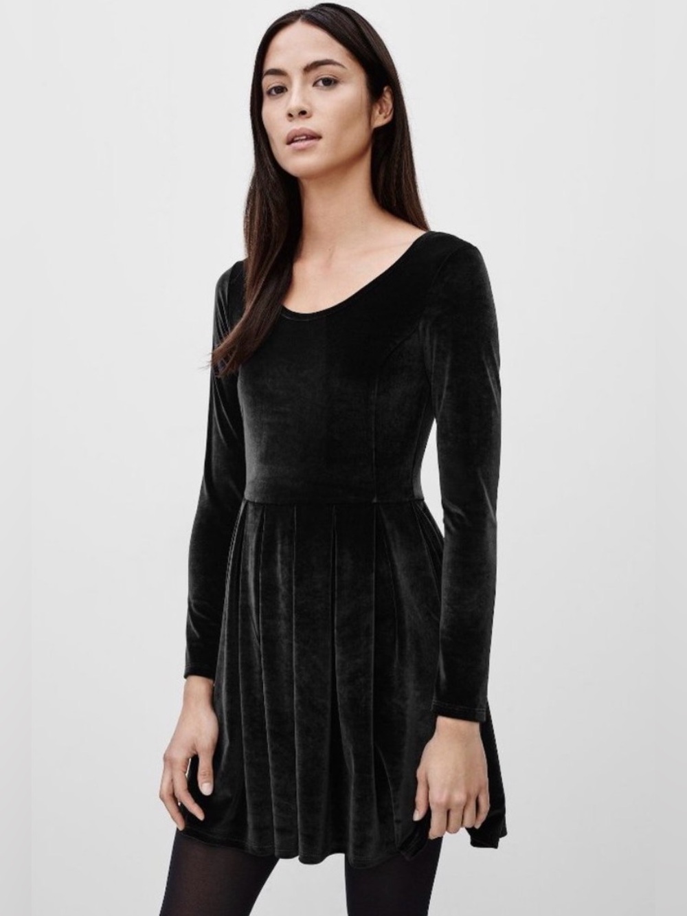 Aritzia-Talula Black Long-Sleeve Velvet Mini Dress Small